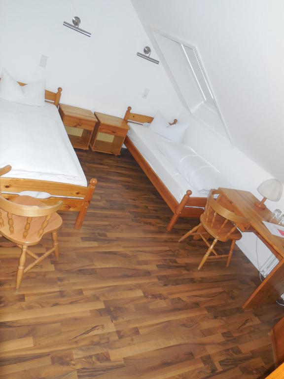 Hotel Garni Am Hechenberg Mainz Quarto foto